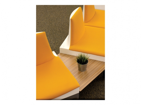 comfortable lounge chairs